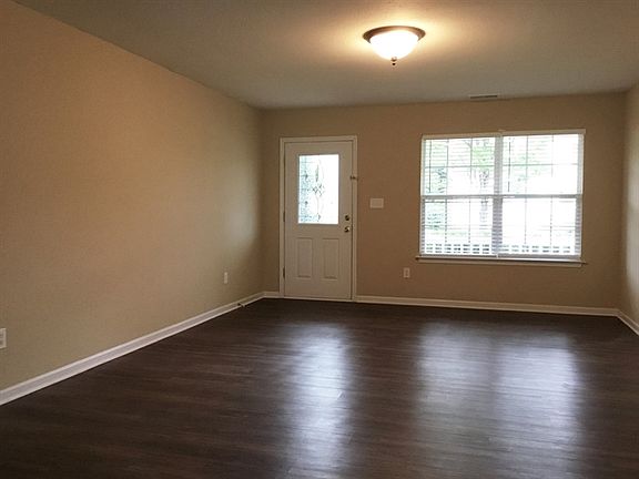 5th image of 15236 Edgewater Forest Ln