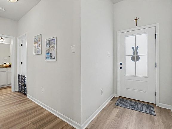 4th image of 15572 Grassy Ln