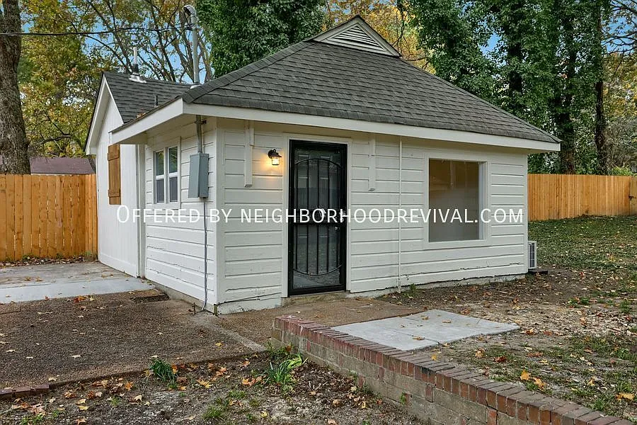 3354 Douglass Ave
