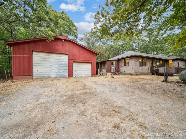 17447 E 380th Rd, Claremore, OK 74017