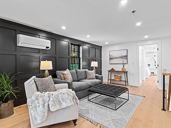 5th image of 26 Market St #1