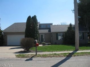 106 Cedar Dr, Clinton, IL 61727