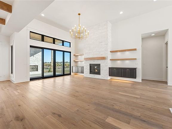 2nd image of 17021 Parkhill St