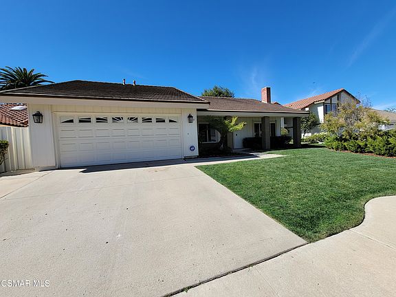 2nd image of 2925 Rockridge Pl