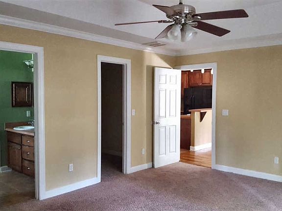 4th image of 6 Meadowlark Dr