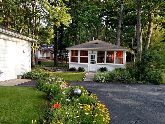 Garage & guest cottage