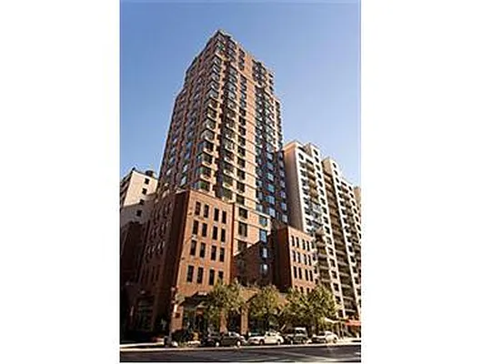 Sold by Douglas Elliman | media 22