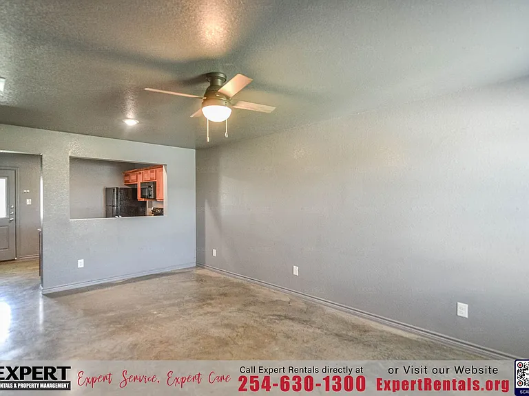 2816 Leroy Cir #B — Photo 4
