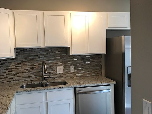 5th image of 12422 Long Lake Dr N