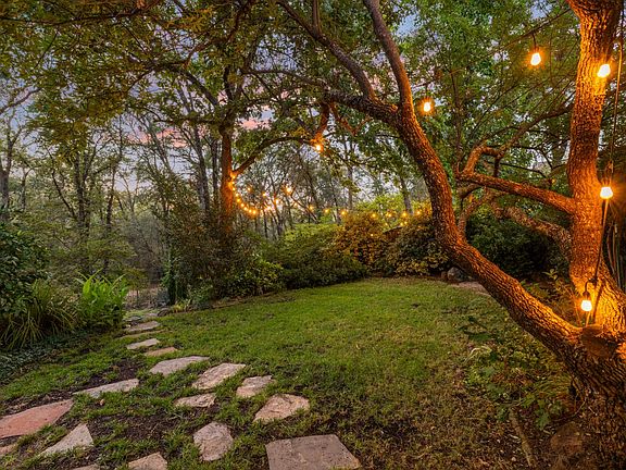 4th image of 3092 Brackenwood Pl