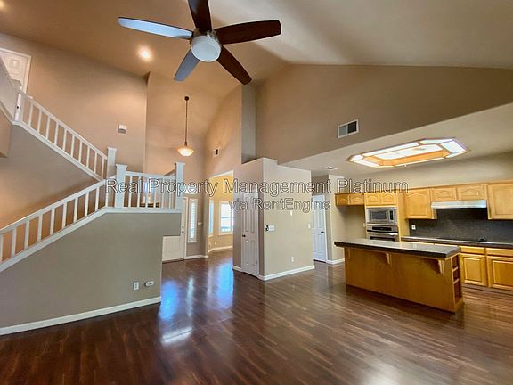 3rd image of 7115 N Cecelia Ave