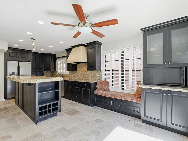 7756 E Montebello Ave — Photo 9