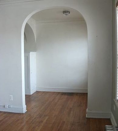 2nd image of 4588 N Elston Ave APT 304
