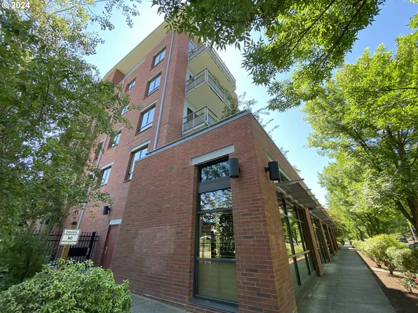 1375 Olive St APT 304, Eugene, OR 97401