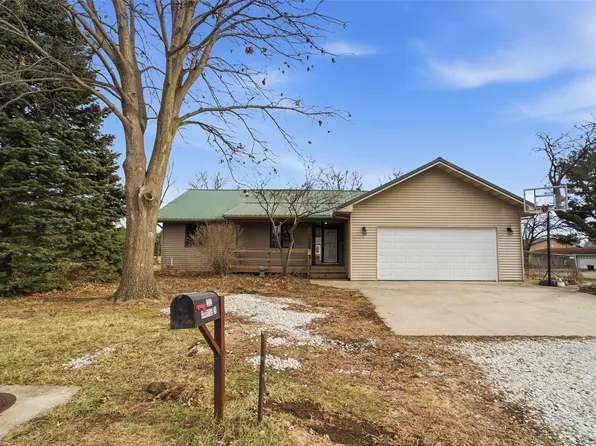 201 Oakridge Dr, Panora, IA 50216