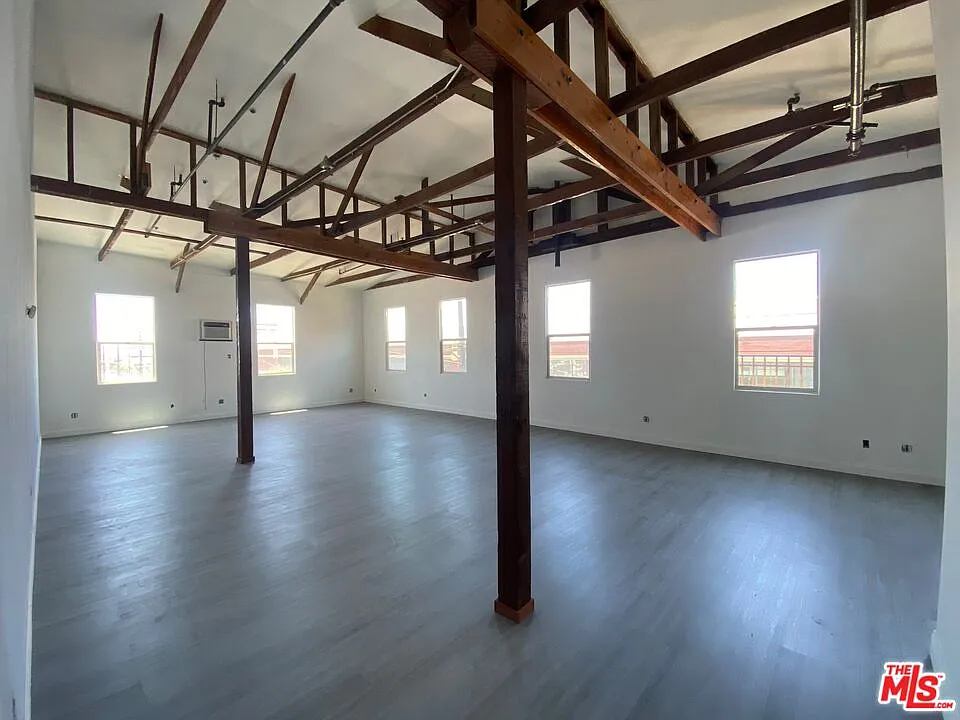726 S Santa Fe Ave #303