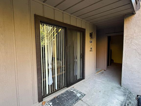 4th image of 1081 Cove Rd APT 614