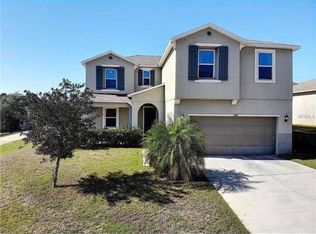 1872 College Park Dr, Tavares, FL 32778