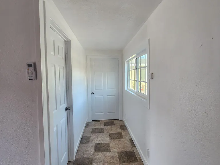 2729 Independence Ave #F — Photo 5