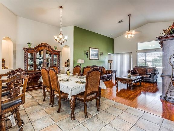 5th image of 713 Phil Hansen Dr