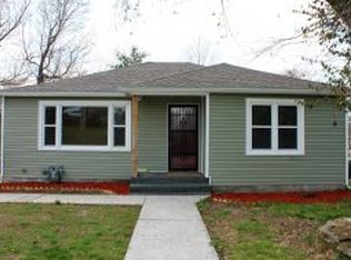 827 S River St, Carthage, MO 64836