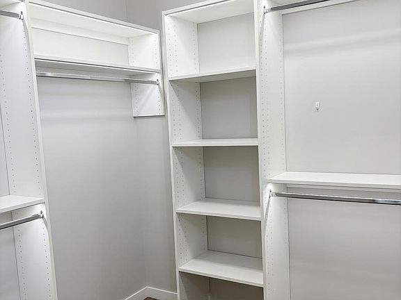 5th image of 320 S Phillips Ave Unit 304