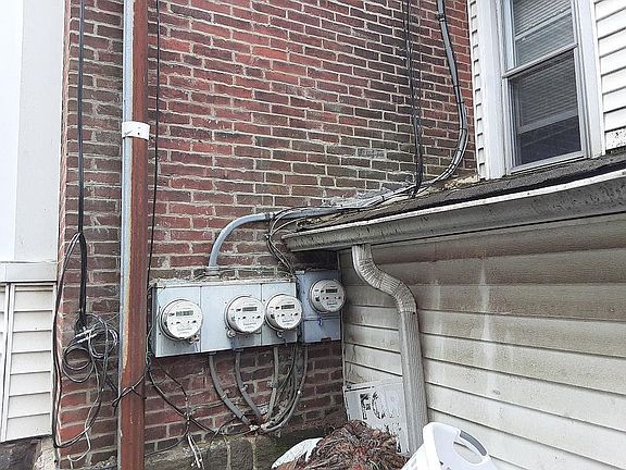 4th image of 109 E Stewart Ave