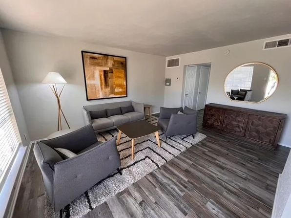 2903 Hillcrest Dr #472F244DE