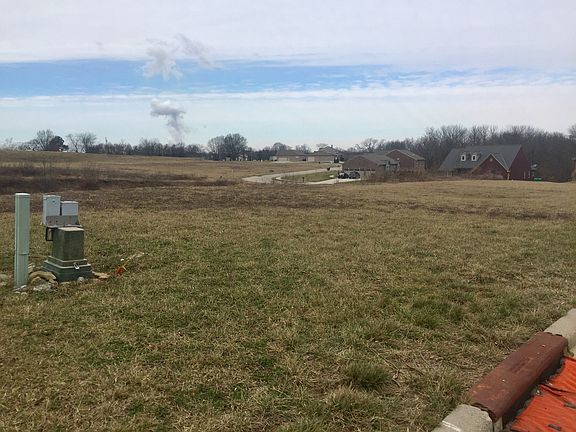 3rd image of 3355 Wildrose Ln