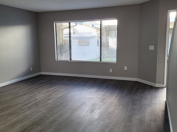 3rd image of 9743 Park St #3