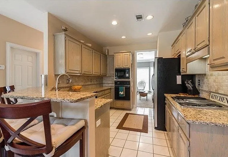 515 Birch Forest Ln — Photo 5