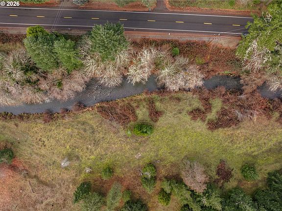 4th image of Creek Rd