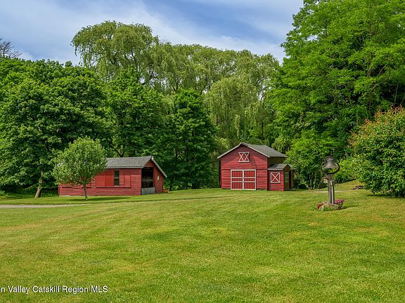 4th image of 1530 River Road