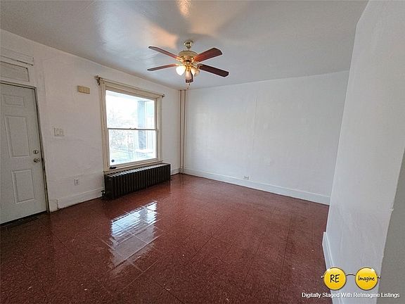 2nd image of 380 Stewart St