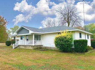 468 Division St, Xenia, IL 62899