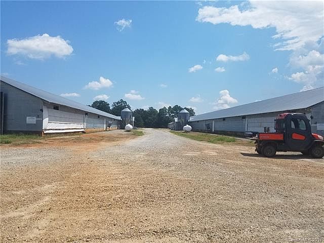 1st image of 264 Millers Garage Ln