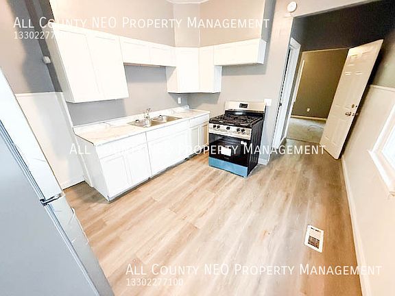 5th image of 2048 W 100th St #1