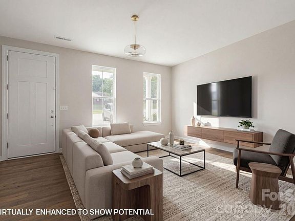 3rd image of 2817 Shamrock Dr