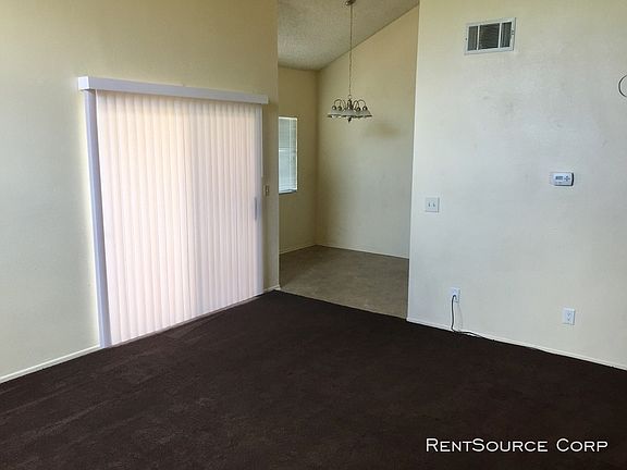3rd image of 1632 Orchid Ln APT A