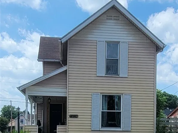 391 S 9th St, Coshocton, OH 43812