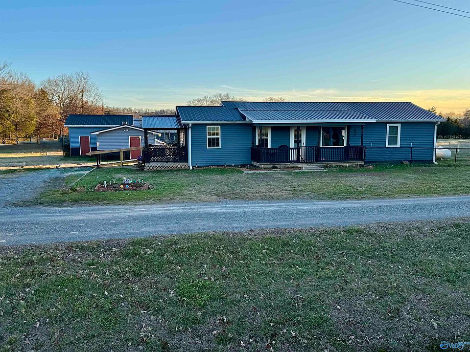 1st image of 16 Meadowlark Dr