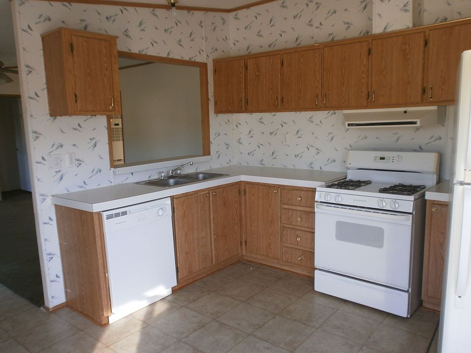 143 Maple