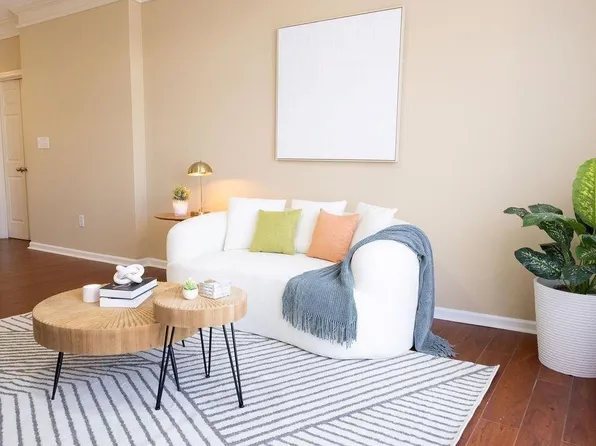 400 17th St NW Unit 2435, Atlanta, GA 30363