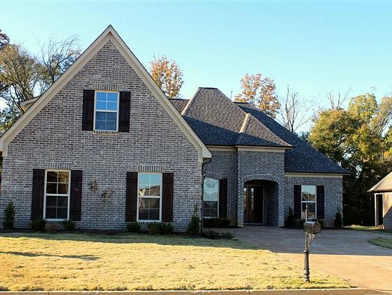 1st image of 3823 Champion Hills Dr