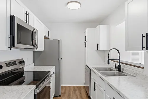 Pickwick Place Photo 1
