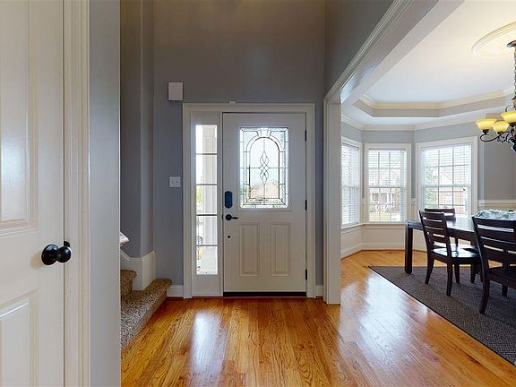 5th image of 44 River Knoll Dr