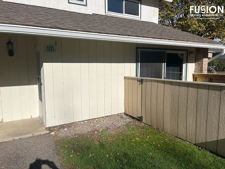 209 Ledgewood Cir #101 — Photo 4