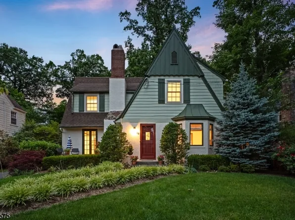 35 Woodland Road, Millburn Twp., NJ 07078