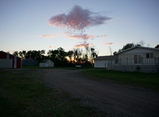 14901 111th St NE, Surrey, ND 58740