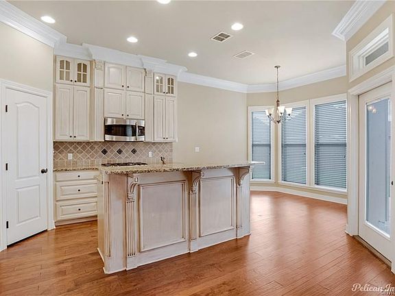 3rd image of 545 Chinquipin Dr